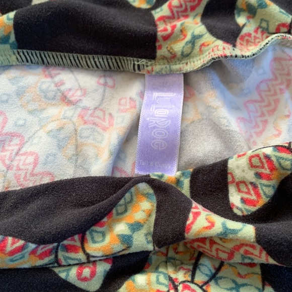 LuLaRoe Disney Minnie Mouse Tall and Curvy Leggings - Picture 3 of 3